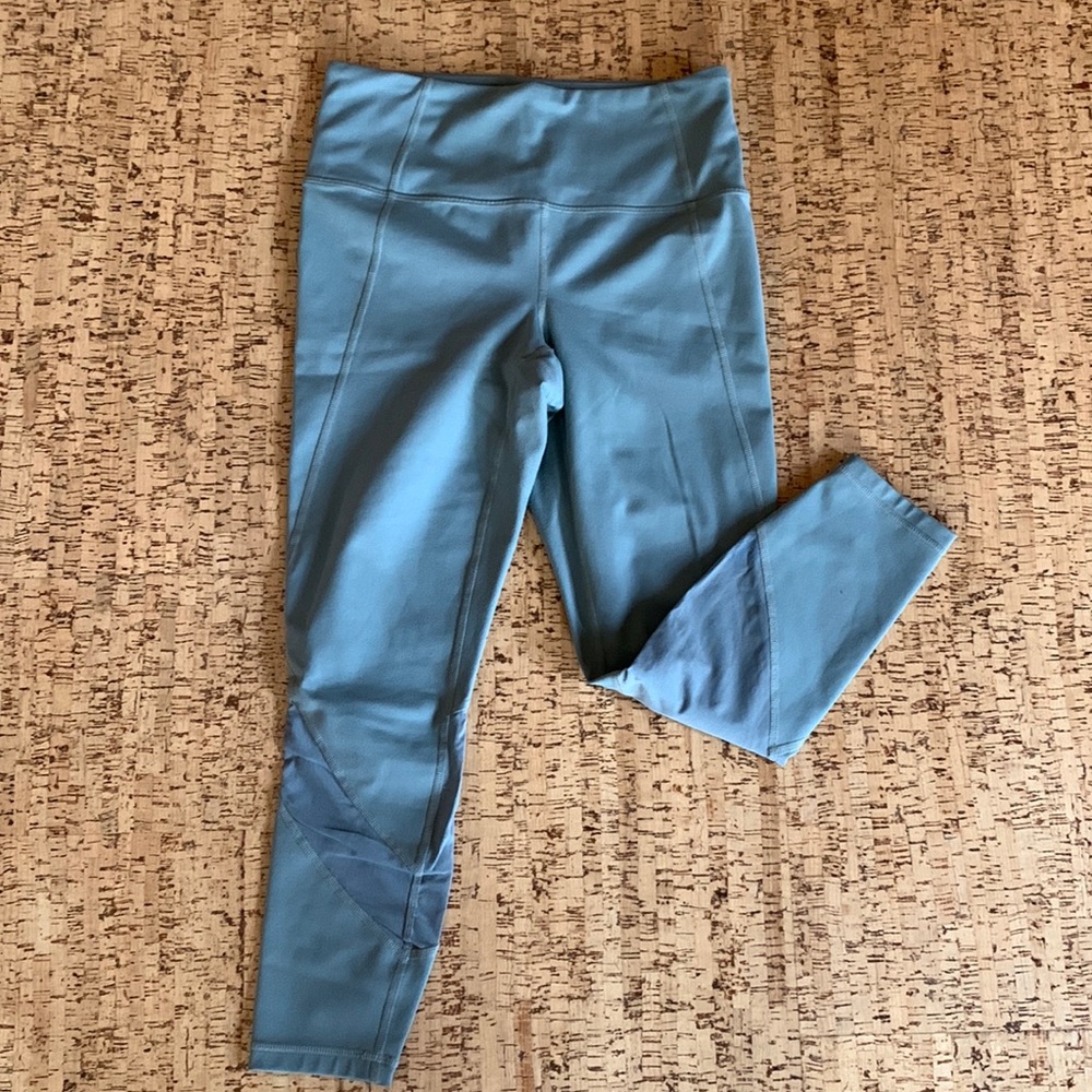 Athleta Elation 7/8 Legging, Mesh detail